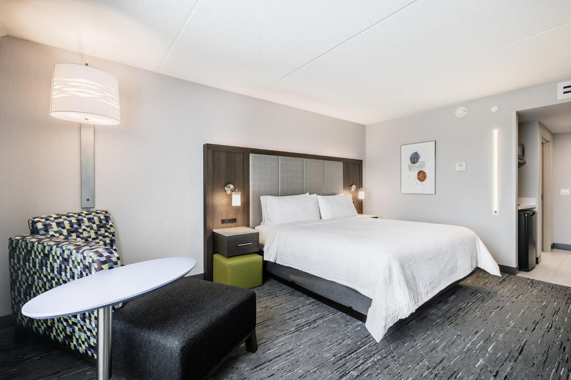 Holiday Inn Express & Suites - Toronto Airport South By Ihg المظهر الخارجي الصورة