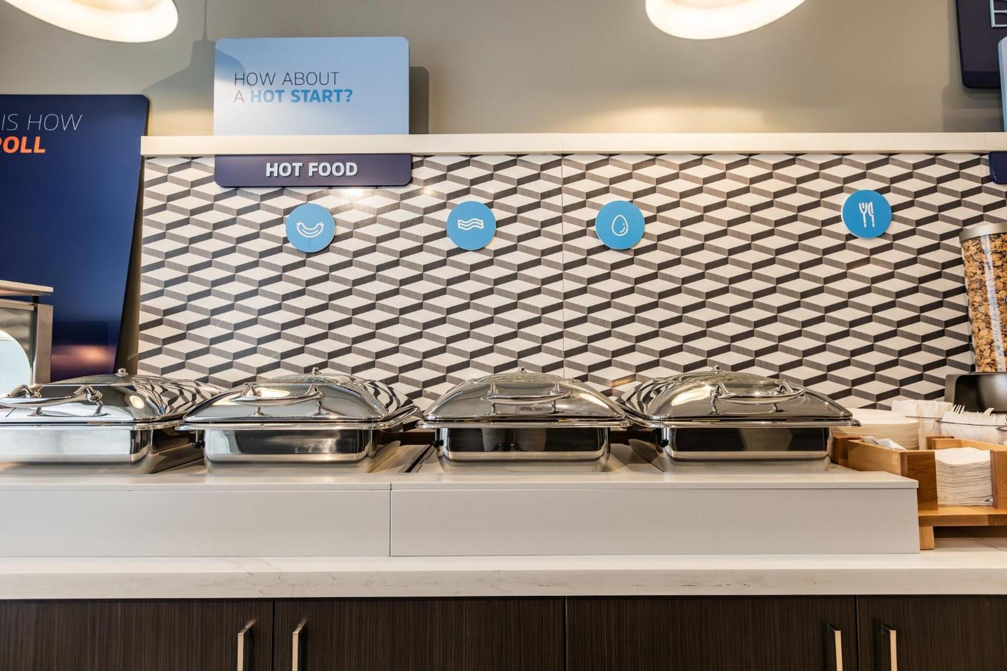 Holiday Inn Express & Suites - Toronto Airport South By Ihg المظهر الخارجي الصورة