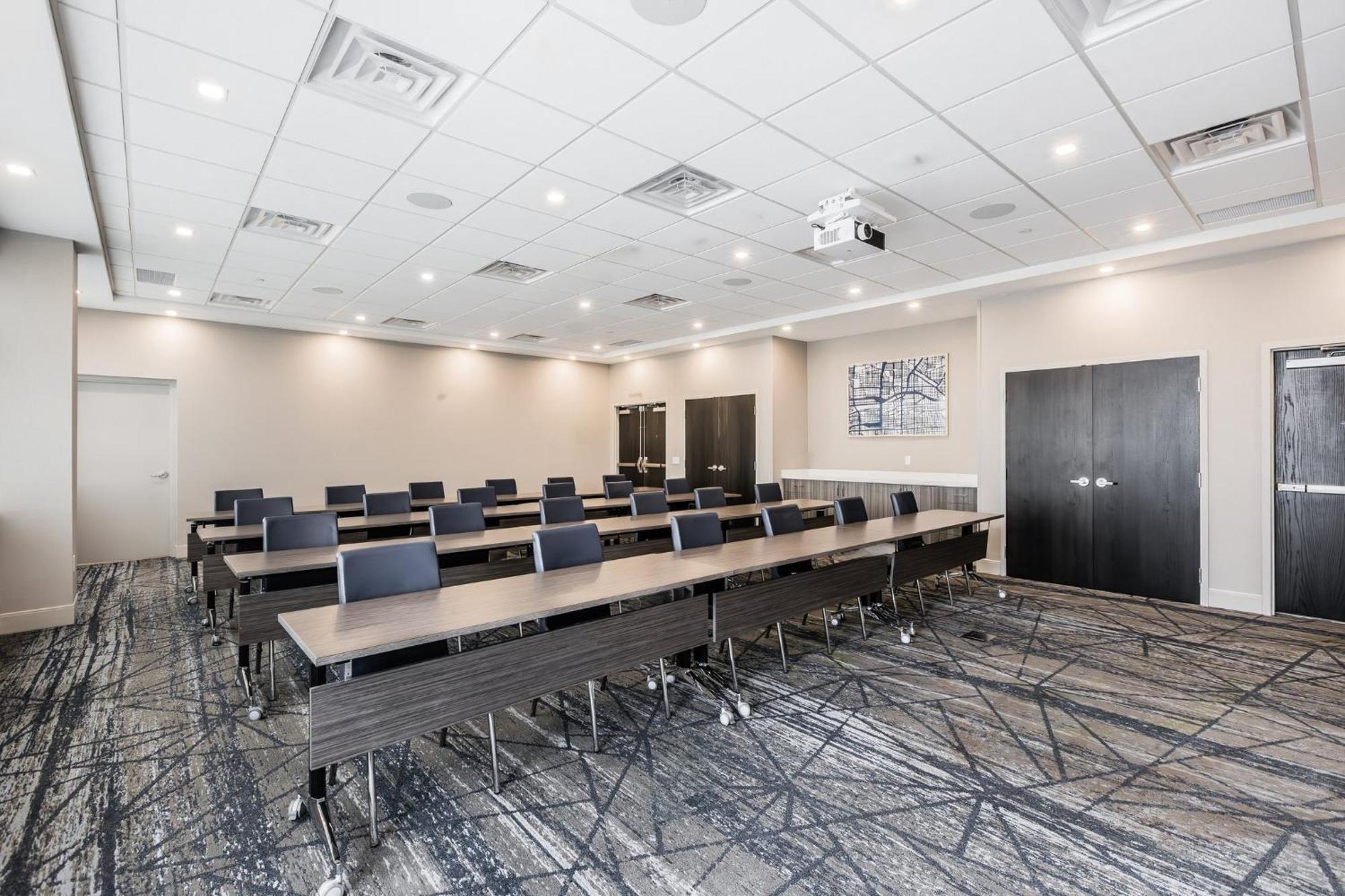 Holiday Inn Express & Suites - Toronto Airport South By Ihg المظهر الخارجي الصورة
