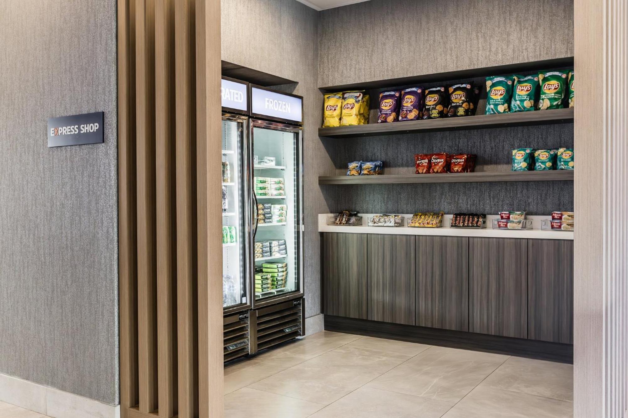 Holiday Inn Express & Suites - Toronto Airport South By Ihg المظهر الخارجي الصورة