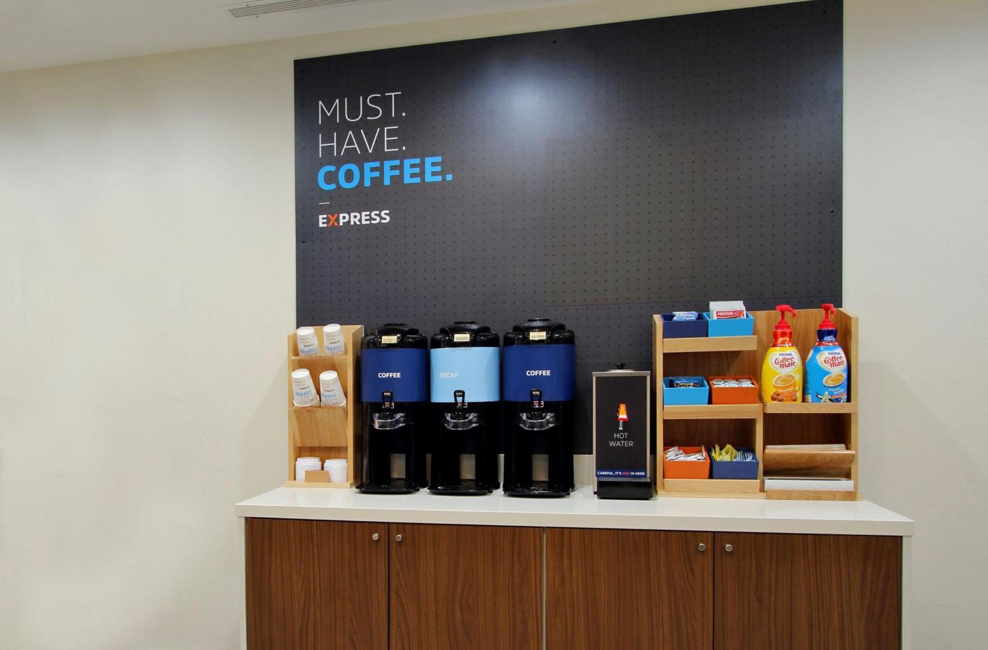 Holiday Inn Express & Suites - Toronto Airport South By Ihg المظهر الخارجي الصورة